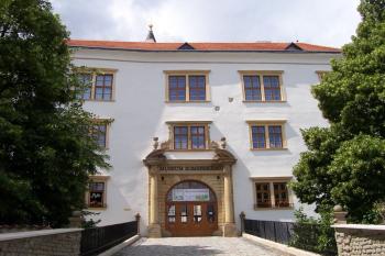 Přerov - vstup do zámku, muzea J.A.Komenského (© Ivo Rozehnal, 07/2009)