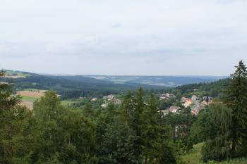 pohled z rozhledny - obec Rudka (© Aleš Šašek, 08/2009)