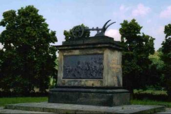 Pomník Přemysla Oráče (© Iva Synková 07/2002)