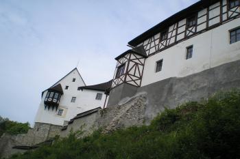 Pohled z lávky pod hradbami (© Fenzlová V. zaměstnanec Městského muzea Fr.Lázně 08/2013)