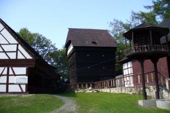 Seeberg - předhradí (© Pavel Jarý,  20.8.2006)