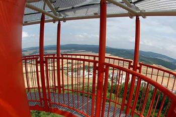 Čebín - rozhledna (© Michal Kupsa 05/2005)