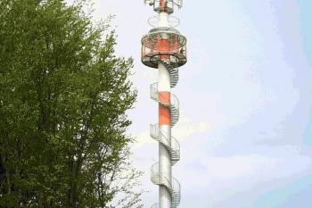 Rozhledna Čebín (© Michal Šášek 05/2004)
