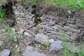 Ježův hrad (© Vojtěch Novák 05/2004)