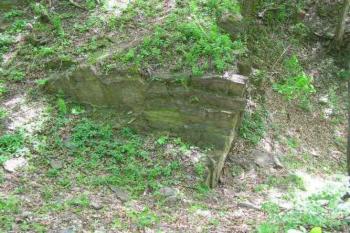 Ježův hrad (© Vojtěch Novák 05/2004)
