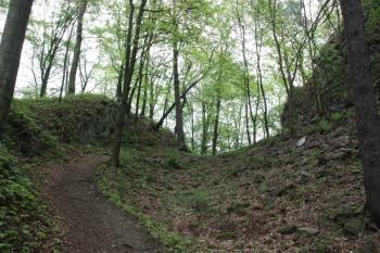 Pohled posledním příkopem k východu ( © Ivan Grisa 05/2010)