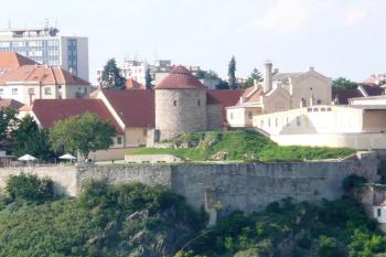 rotunda sv. Kateřiny na nádvoří předhradí znojemského hradu ( © Jan P. Štěpánek 07/2009)