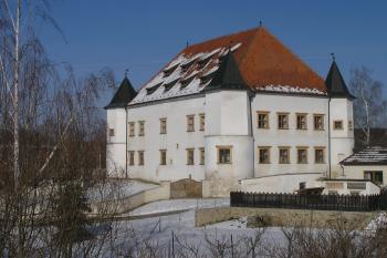 Boskovštejn - zámek (© daniel rubeš, 4/2oo5)