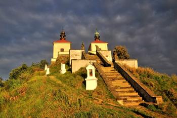 Pohled od paty schodiště. ( © Radovan Smokoň 9/2012)
