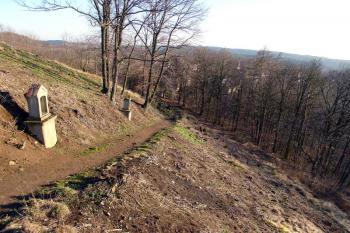 Křížová cesta ( © Jiří Čížek 02/2007)
