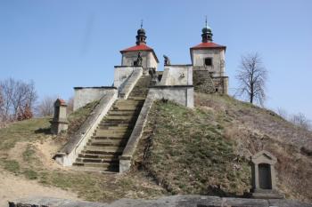Kaple od počátku schodiště ( © Ivan Grisa 03/2010)