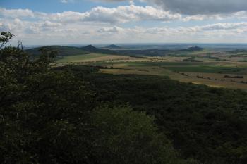 Výhled z hradu Ostrý (© Jiří Čížek, 08/2008)