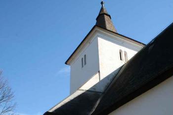 Severní průčelí kostela (© Ivan Grisa, 03/2008)