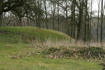 Příkop přehradí (© Petr Nožička, 4/2008)