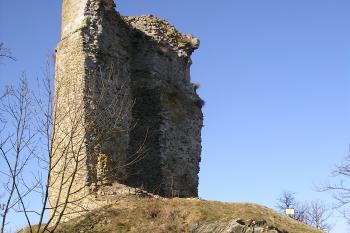 zřícenina dolního hradu Otaslavice (© Vlastislav Mareček, 02/2011)