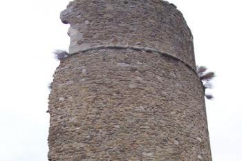 Otaslavice - dolní hrad (© Ivo Rozehnal, 11/2006)