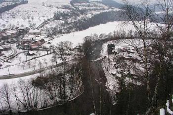 Pohled na Svratku (© Roman Řezáč 12/2003)