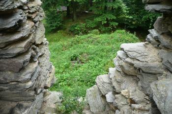Zřícenina hradu Pajrek (© aleshwarrior, 07/2012)
