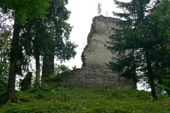 Zřícenina hradu Pajrek (© aleshwarrior, 07/2012)