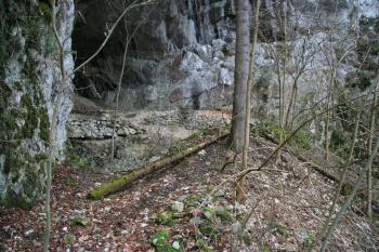 Pohled na všechny tři zídky (© Petr Nožička, 03/2009)