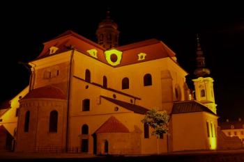 Kostel od severozápadu (© Jiří Cukr, 08/2015)