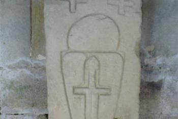 náhrobní deska - lapidárium (© zdeněk komínek, 7/2009)