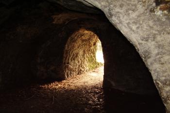 uvnitř hradu (© Rodochrozit, 04/2007)
