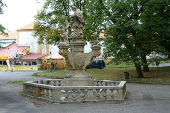 Sousoší sv.Jana Nepomuckého (© František Kinař, 08/2014)