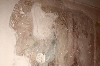 pašijový cyklus na severní zdi lodi - Kristus před Annášem či Kaifášem (© Pavel Zany Komárek 11. 9. 2010)
