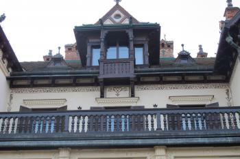 balkón v hlavním průčelí (© D Dohňanský, 02/2018)