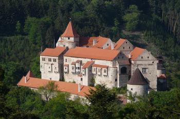 Pernštejn (© Tomáš Marek, 05/2012)
