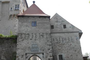 4. brána, původně v podobě rizalitu, v 19. století zvýšena na věž (© Jan Večeřa, 05/2015)