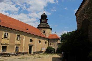 3.nádvoří (© D Dohňanský, 07/2017)