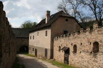 Objekt čp. 7 na druhém nádvoří (© Ivan Grisa, 05/2008)