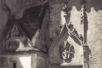 Pernštejn - fotografie z počátku 20.století (soukr.sbírka IvoR) (© anon.)