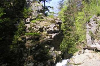  (© STOUPA  05/2004)