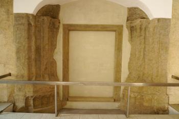 severní portál kostela (© Karel Husák, 07/2012)