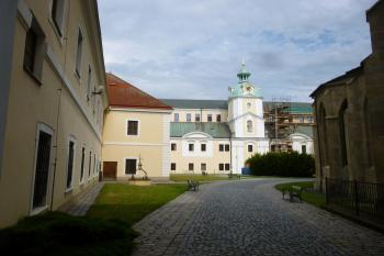klášter cisterciáků s kostelem Nanebevzetí Panny Marie a sv. Jana Křtitele Kutná Hora-Sedlec (© Vlastislav Mareček, 05/2016)