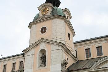 Věž konventu z rajského dvora (© Ivan Grisa, 09/2008)