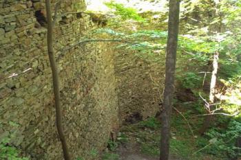 Západní zdi a hradby (2002 ©Václav Hodek)