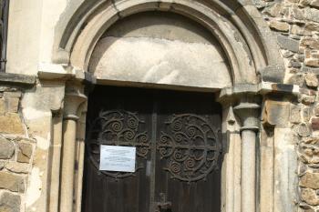 boční portál ( © Milan Caha 06/2010)