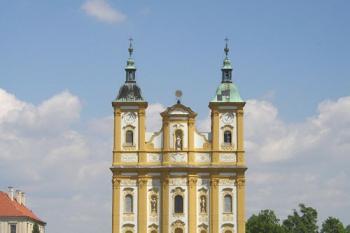 průčelí kostela (© de ardoise 05/2005)