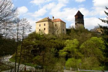 Pirkštejn ( © Jiří Čížek 05/2006)