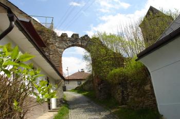 Brána ( © Jiří Čížek 05/2006)