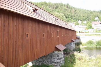  (© VŠ 08/2004)