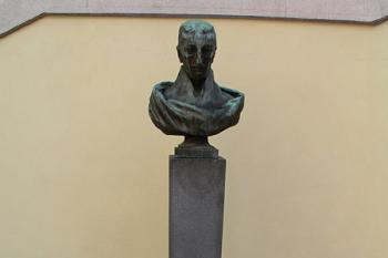 Pomník Karla st. ze Žerotína (1564-1636) ( © Roman Řezáč 07/2004)