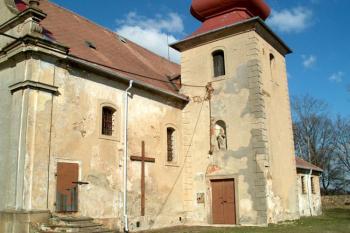 Kostel Navštívení P. Marie v Květnově (© Václav Hodek 04/2004)