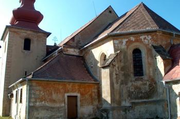 Kostel Navštívení P. Marie v Květnově (© Václav Hodek 04/2004)