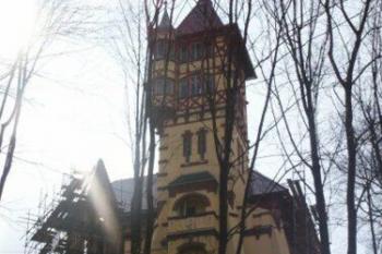 Hrádek - Burgsberg (© Lenka Martinková 04/2004)