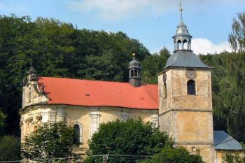 Kostel sv. Petra a Pavla - Prysk (© Martin Krška 2005)